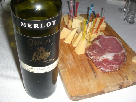 Alaçatı Şarapçılık Gemici Merlot 2007 - Peynir ve Kuru Et eşliğinde :)